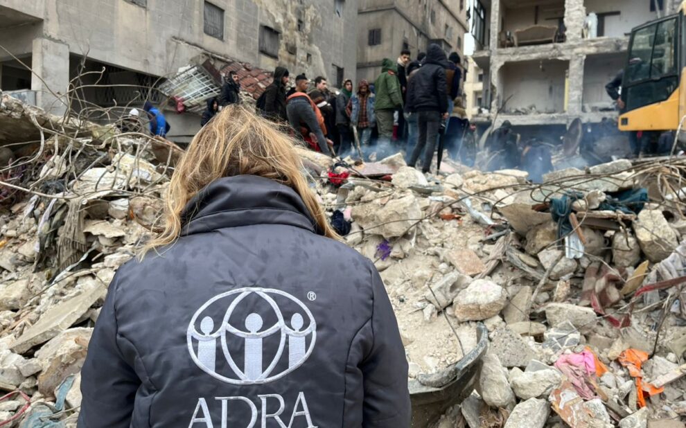 ADRA Syria gir nødhjelp i jordskjelvrammede områder.